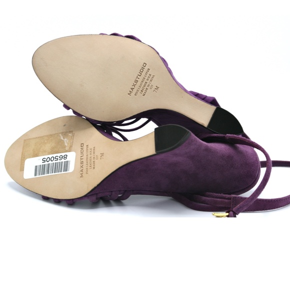 MAX STUDIO Purple Suede Wedge Sandals Vint… - Picture 9 of 10